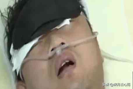 男人千万不要带2个戒指