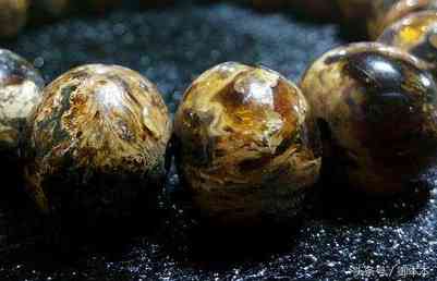 血珀的功效与作用(血珀的功效与作用价格)