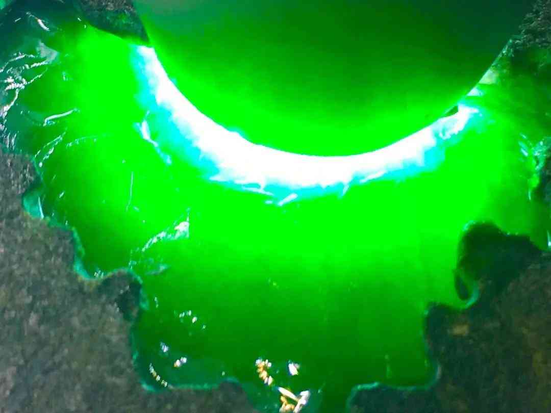 如何购买翡翠原石(想买翡翠原石去哪里买)