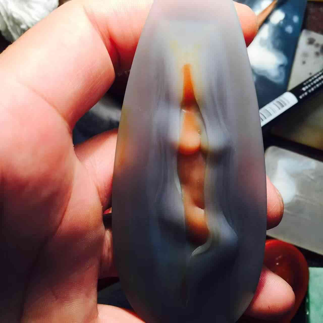 黄龙玉手镯怎么鉴定真假(黄龙玉手镯怎么看真假)