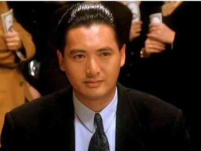 东陵玉手镯对人有害(东陵玉手镯会不会越戴越亮)