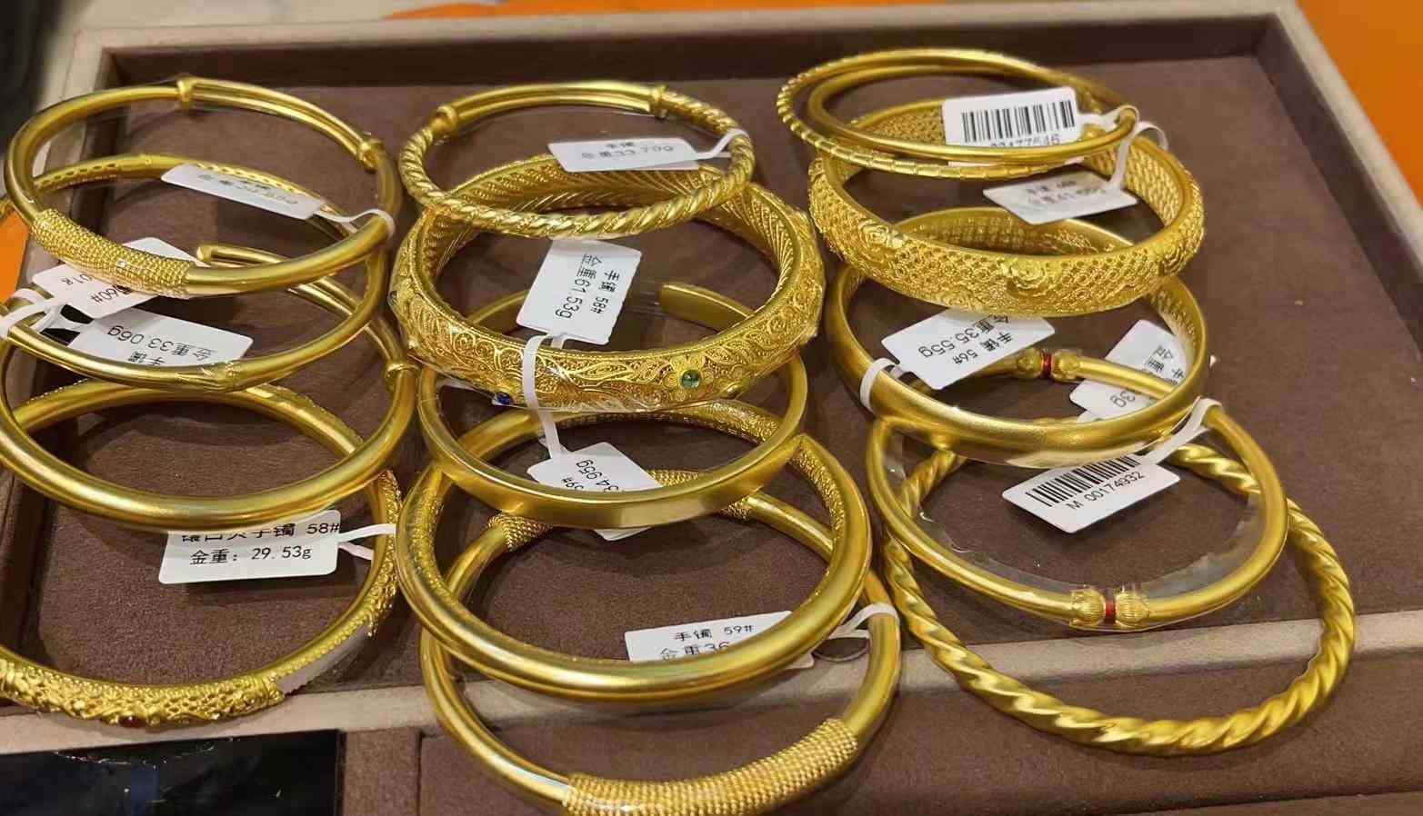 周大福传承手镯回收价格(周大福传承手镯金价)