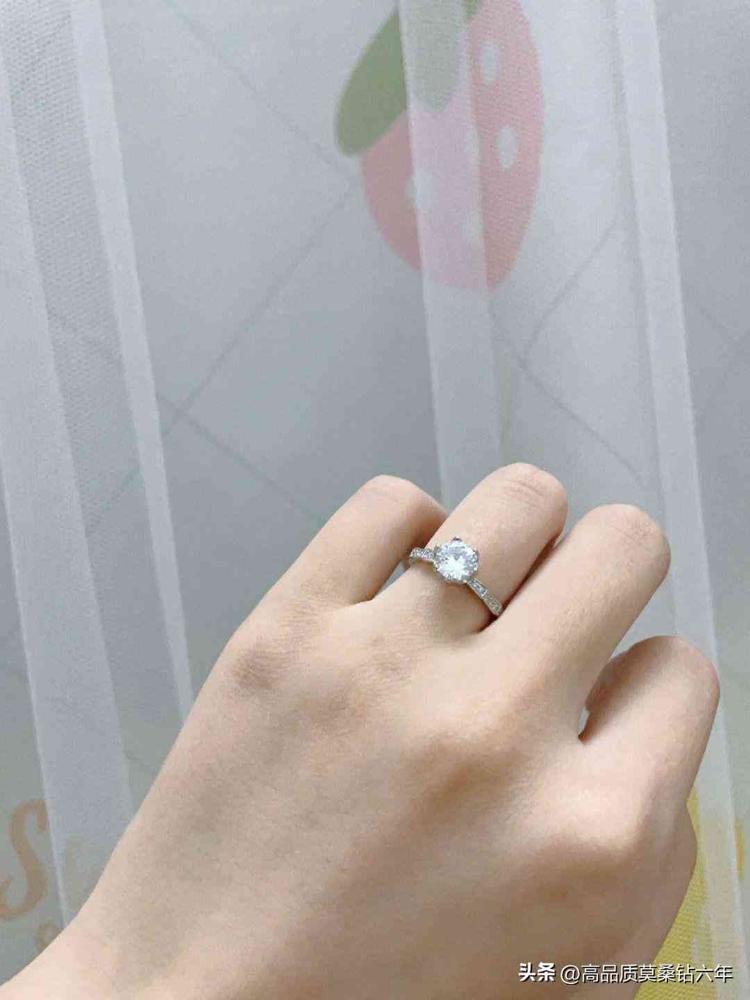 1000克拉钻石多少钱啊(1000克钻石价值多少?)