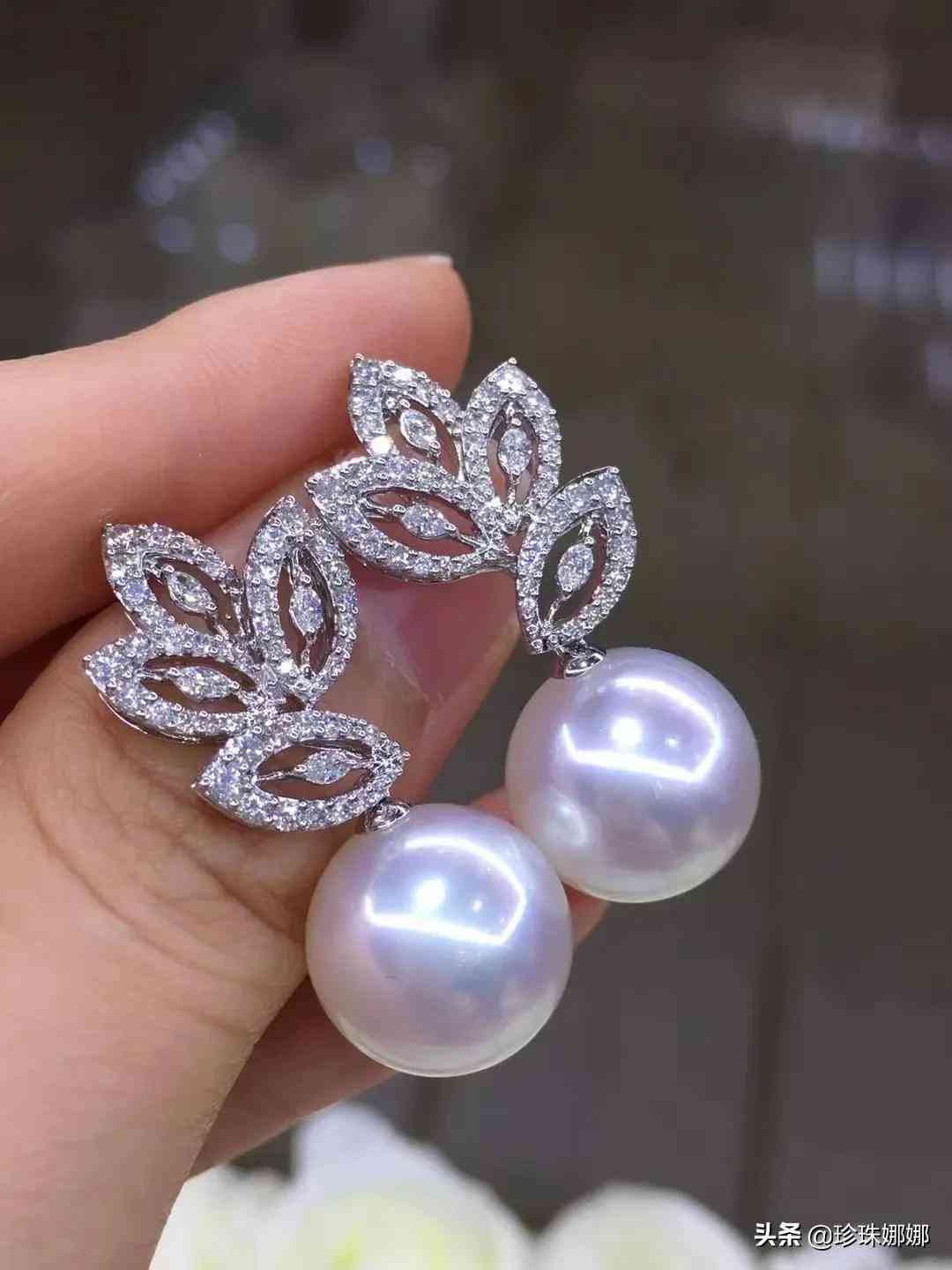 男士钻石耳钉(男士钻石耳钉大小)