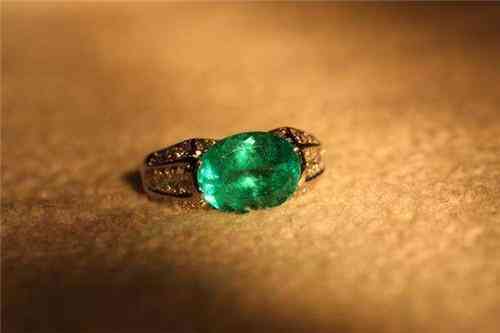 月光石佩戴前要消磁吗(月光石佩戴后会改变吗?)