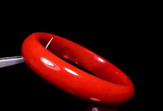 玛瑙吊坠一般多少钱(玛瑙吊坠一般多少钱一个)