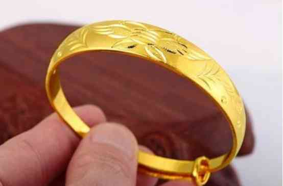 金项链女款多少钱一条(女士的金项链多少钱一条)