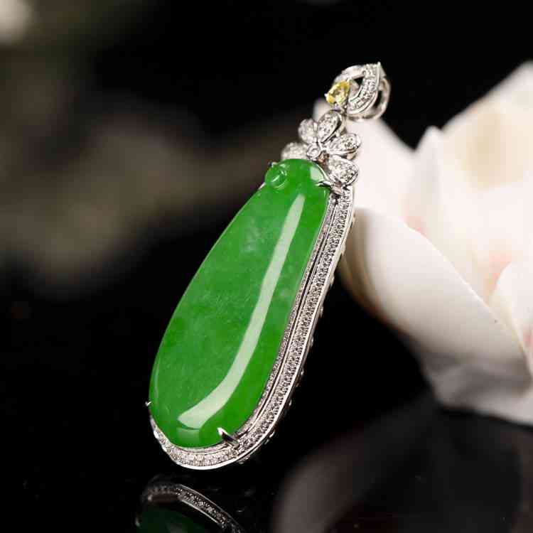 昆仑玉手镯(昆仑玉手镯的价格是多少)