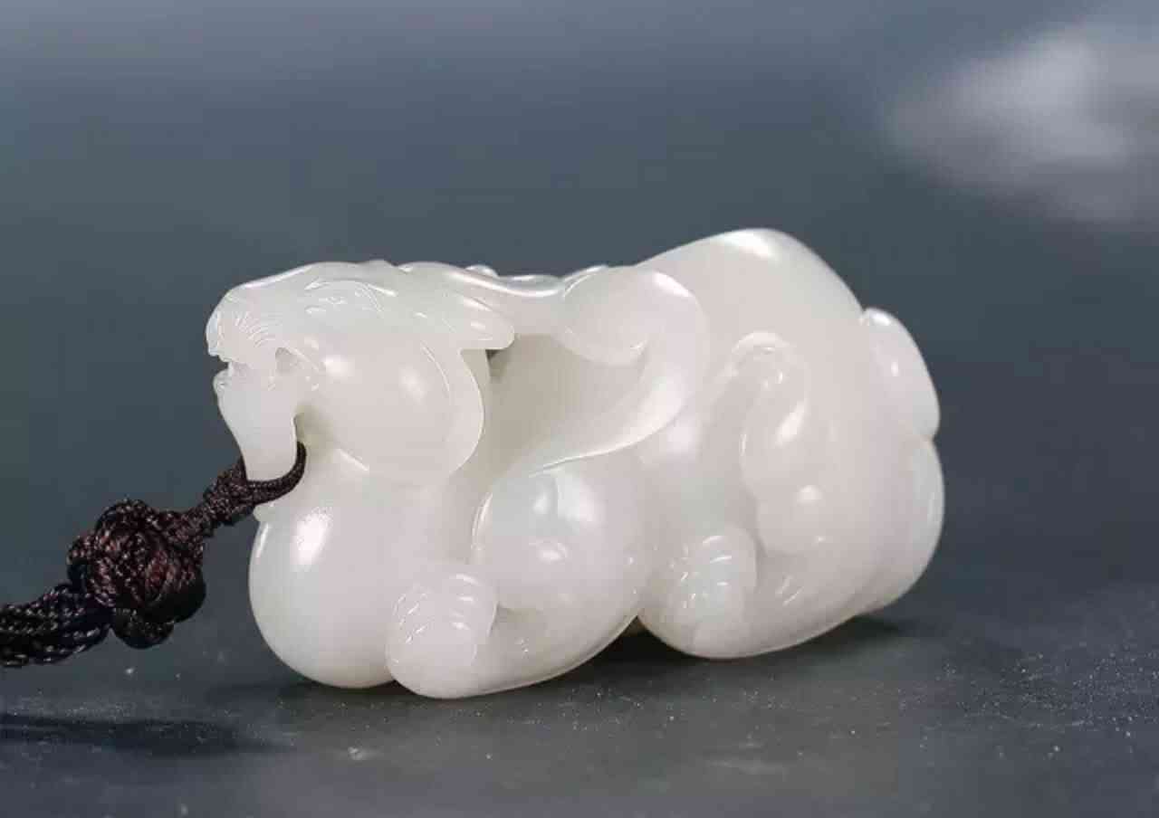 貔貅的寓意及象征(红眼貔貅的寓意及象征)