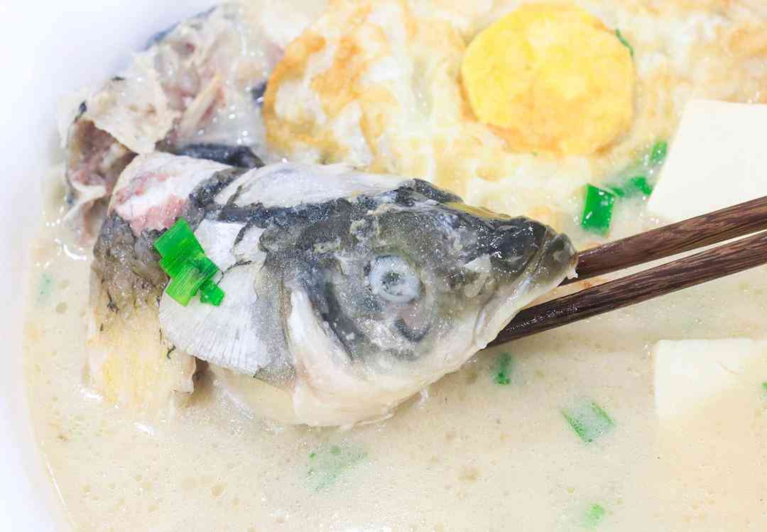 黄金首饰怎么清洗(黄金首饰怎么清洗才光亮如新)