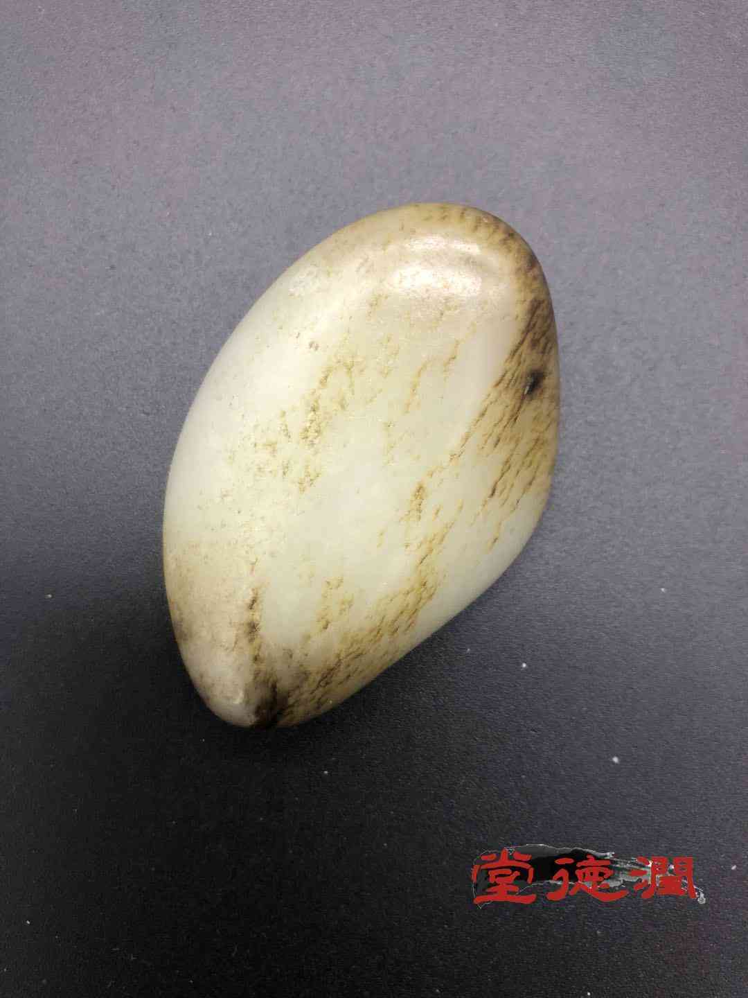 鉴别羊脂玉的真假小窍门(怎么鉴别羊脂玉的真假)