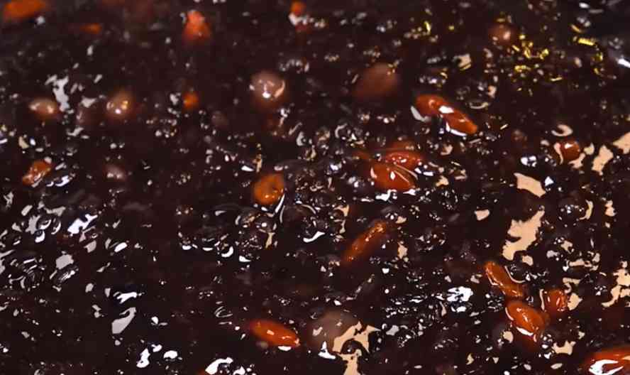 金戒指怎么清洗才亮(金戒指怎么洗才发亮)