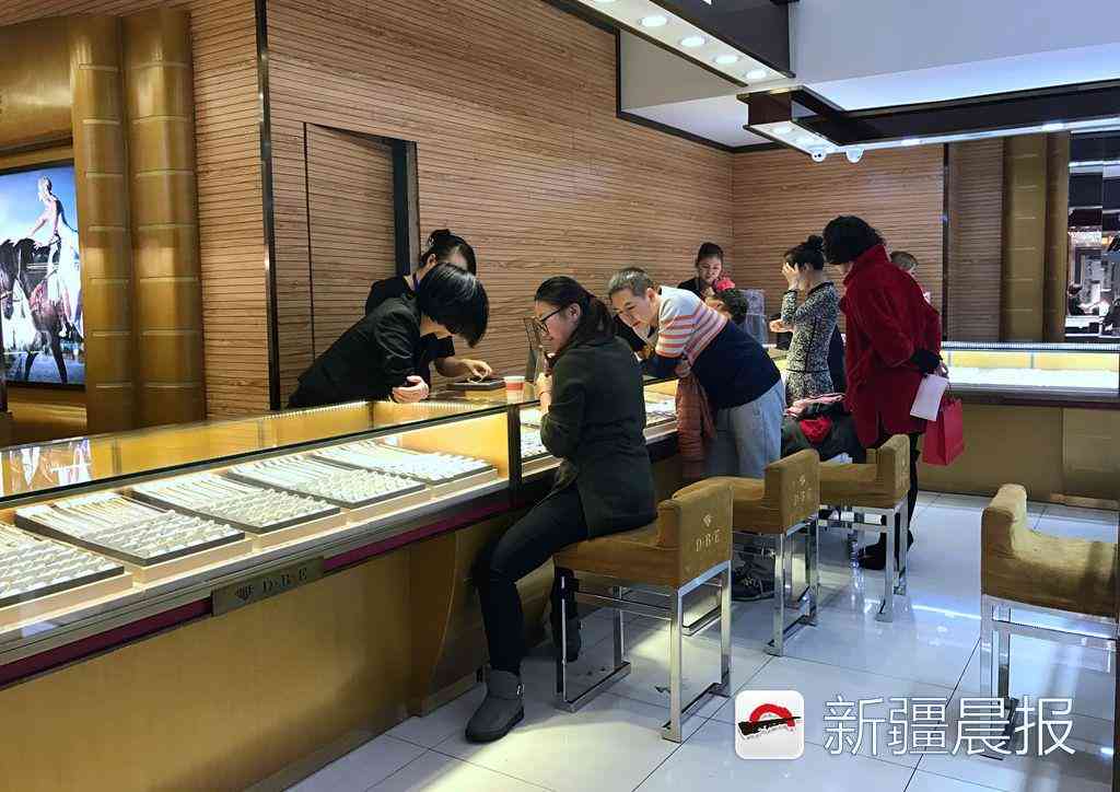 六福珠宝什么档次的(六福珠宝是什么档次)