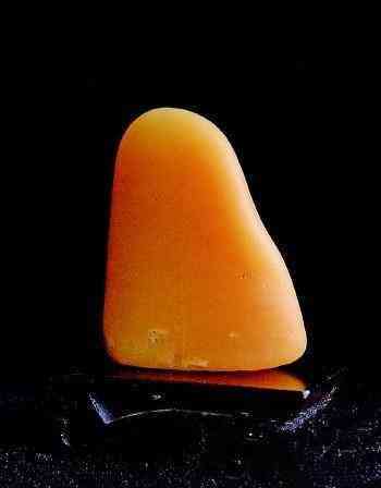 寿山田黄石价格多少钱一克(福建寿山田黄石价格)