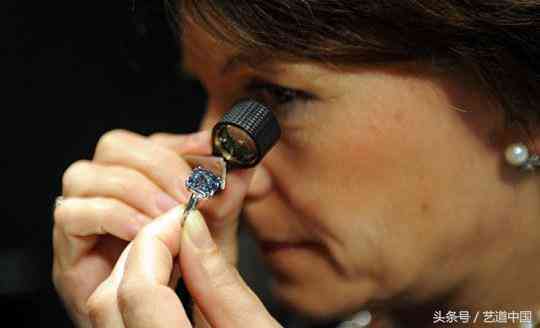 做一次钻石鉴定多少钱(钻石鉴定机构鉴定一次多少钱)