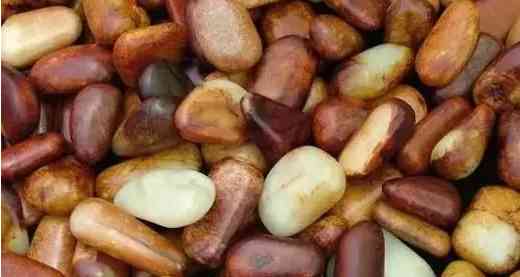 红玛瑙的功效与作用寓意(红玛瑙千万不能乱戴)