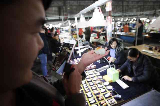 和田玉貔貅吊坠价格(和田玉貔貅吊坠含义是什么)