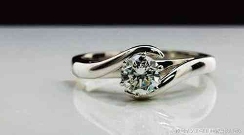 哪个品牌的钻戒比较好(哪种品牌钻戒比较好)