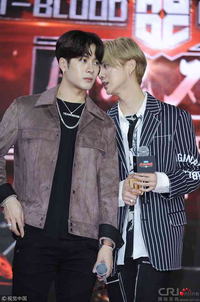 无名指戴戒指什么意思男(无名指戴戒指什么意思男,左手已婚)