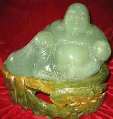 普通人买玉镯哪里买好(买玉镯去哪里买好)