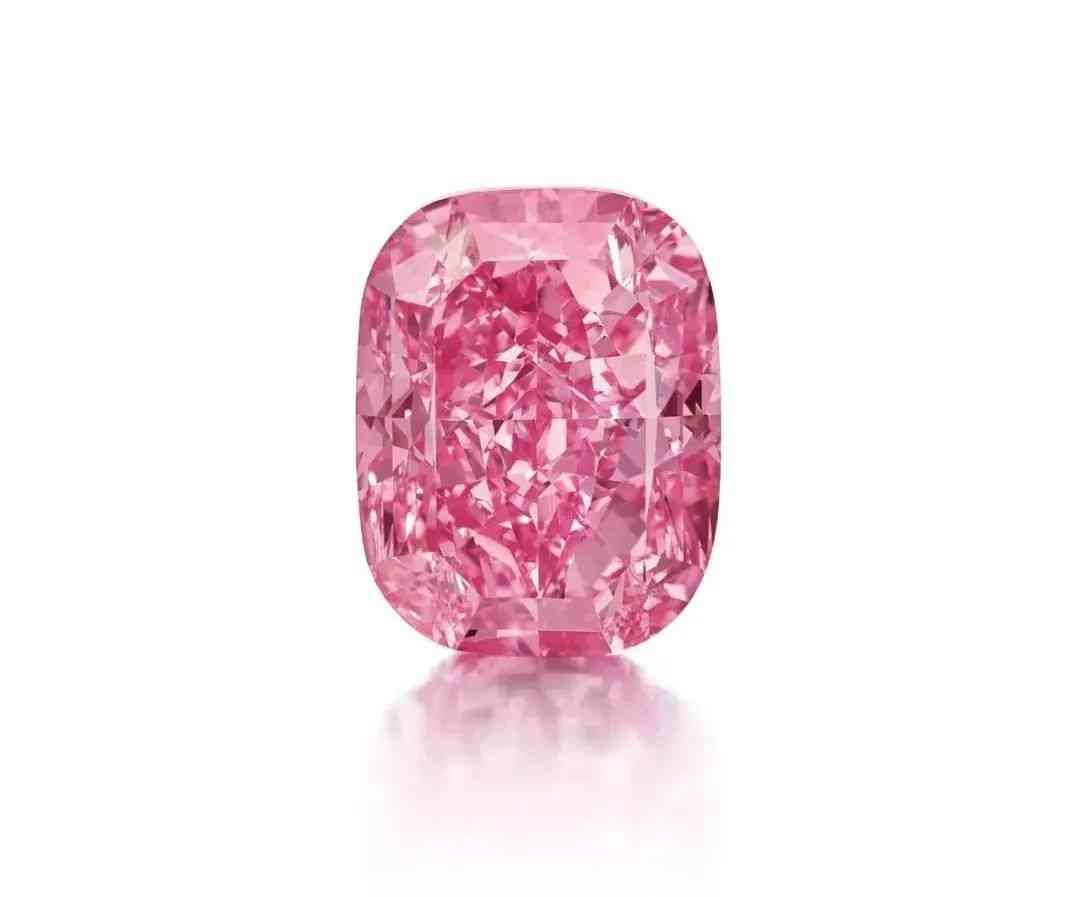 10克拉钻石戒指大概多少钱(10克拉的钻戒大概多少钱)