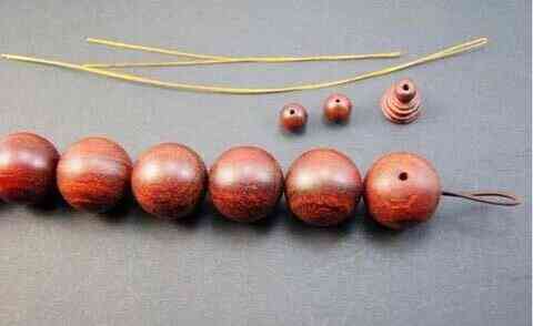 最简单的手绳编织(最简单的手绳编织带金珠)