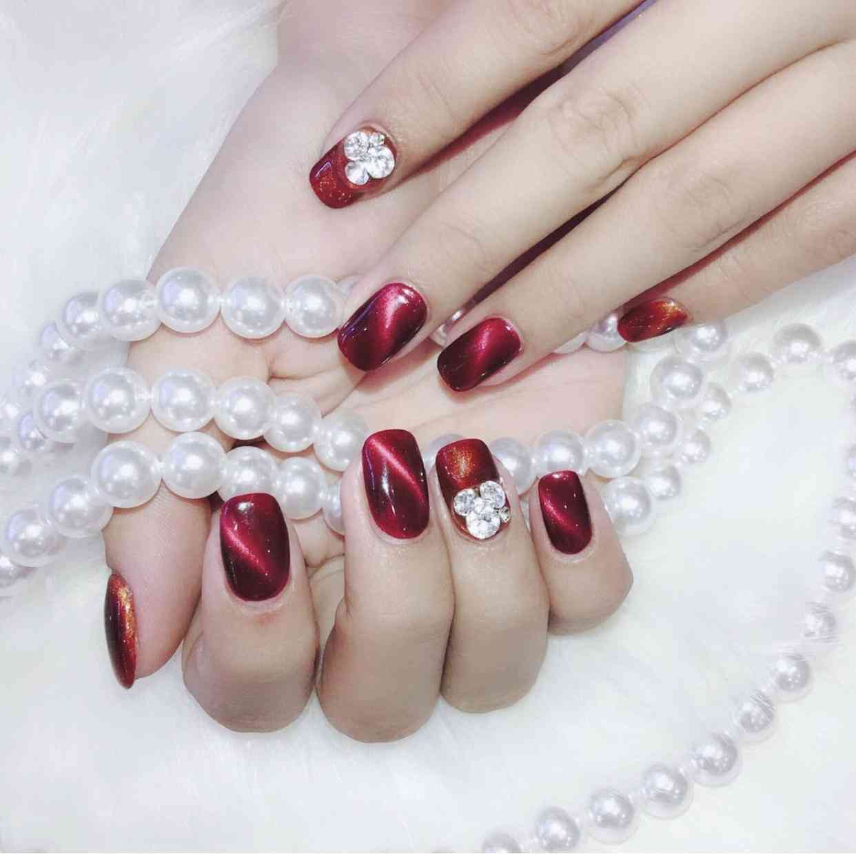 猫眼石一般多少钱(猫眼石一般多少钱一串)