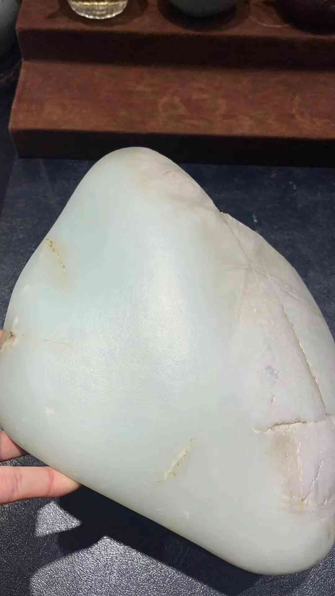 河里的石头有玉石吗(大河里的石头有玉石吗)