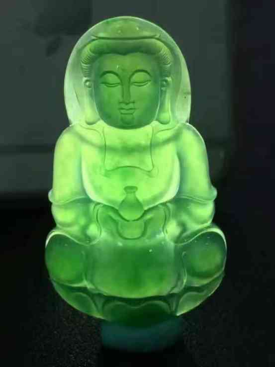 玉镯断了怎么处理吉利(玉镯裂了预示着什么)