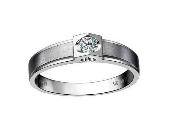 男戒指奢侈品牌(男戒指奢侈品牌排行)插图5