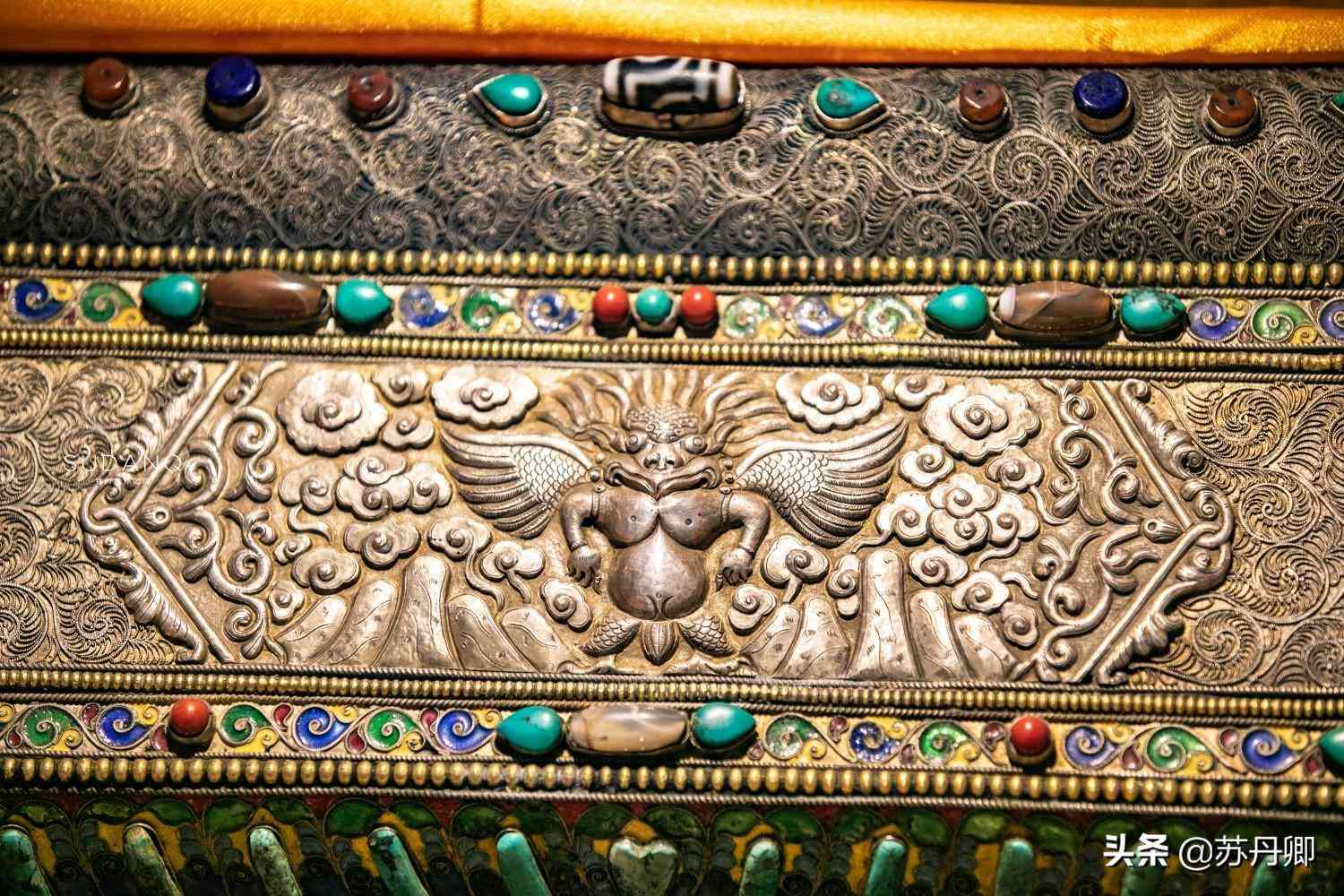 九眼天珠真假鉴别(九眼天珠真假鉴别方法)插图12