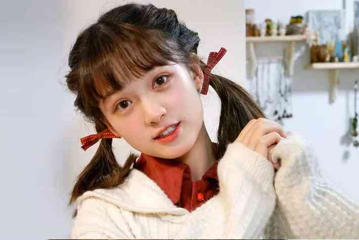 新年化妆品怎么搭配好听(简单妆容必备化妆品)