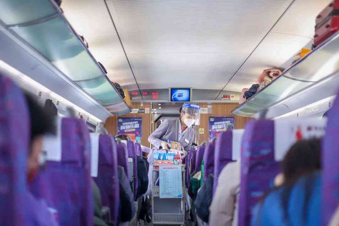 高铁上卖化妆品可以吗(高铁站有卖化妆品的吗)