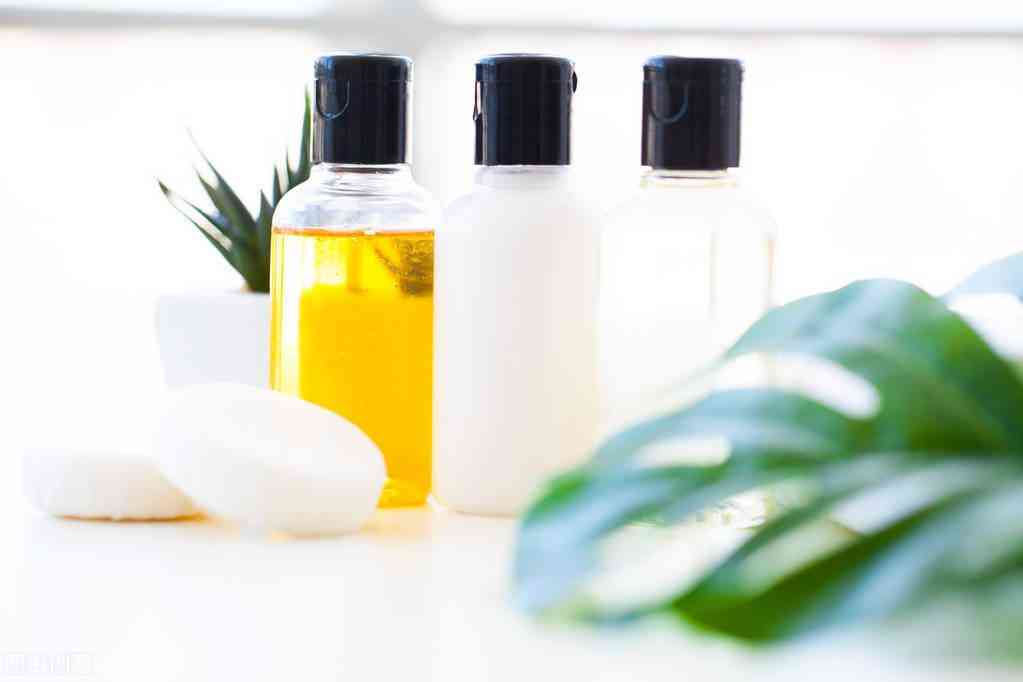 化妆品含香精对敏感皮肤(化妆品香精过敏)插图5