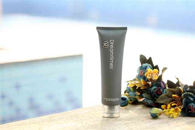 皮肤黄有痘适合什么化妆品(皮肤黄有痘适合什么化妆品呢)插图1