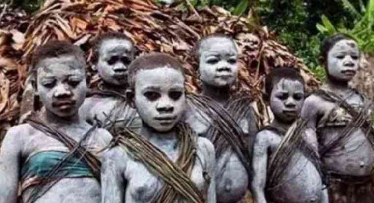 用人奶去做化妆品(喂人奶可以化妆吗)插图2 用人奶去做化妆品(喂人奶可以化妆吗)插图2