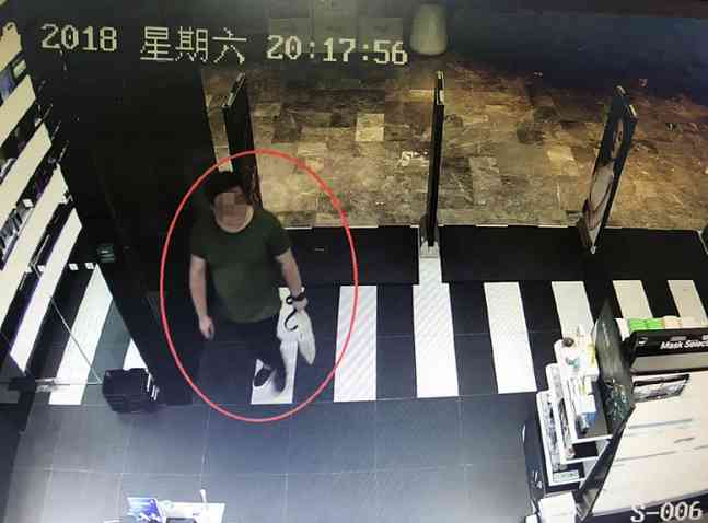 杭州男子买化妆品(杭州买化妆品去哪里)插图1