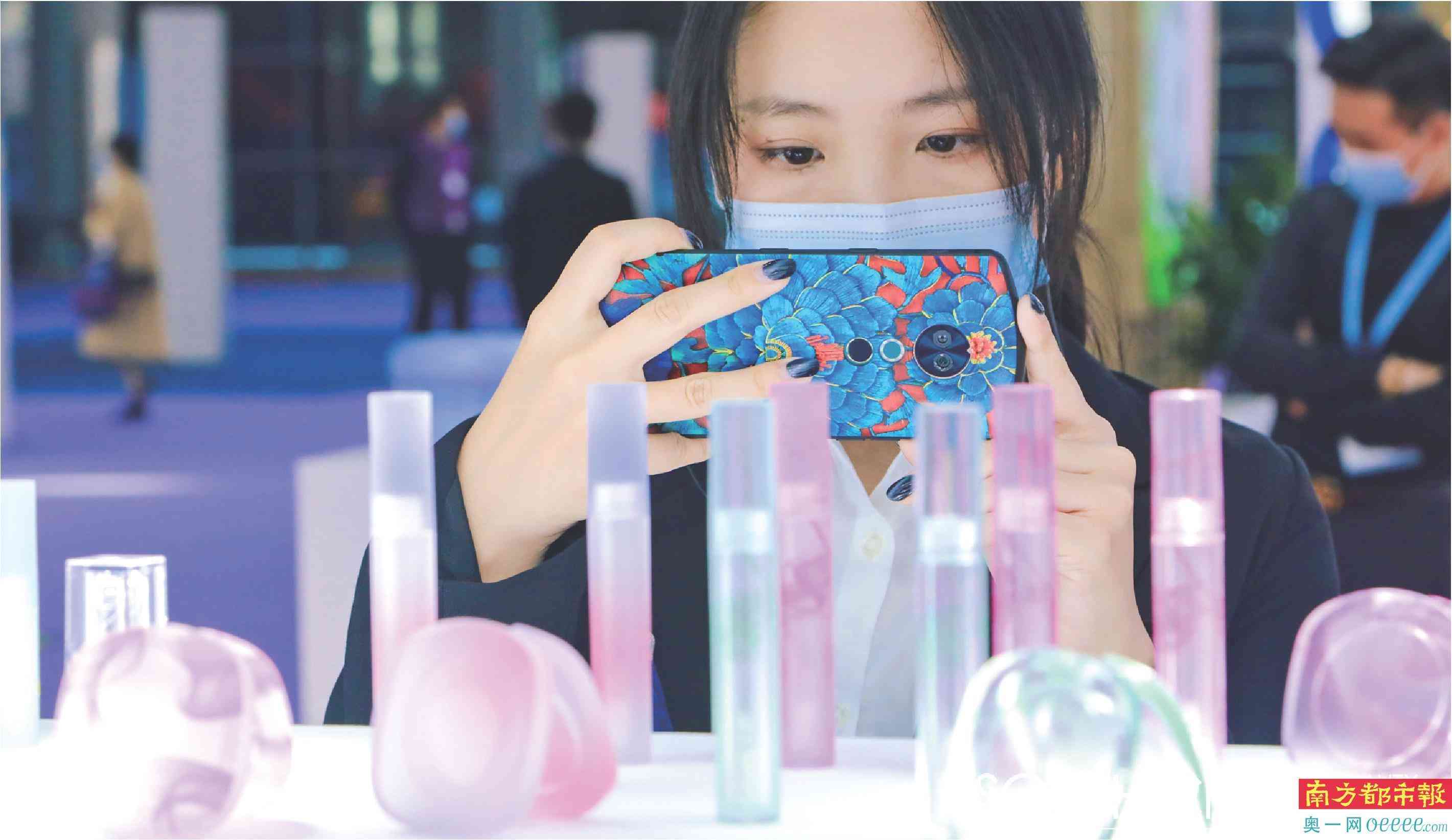 汕尾女士化妆品哪家好(关于新媒体的采访问题)