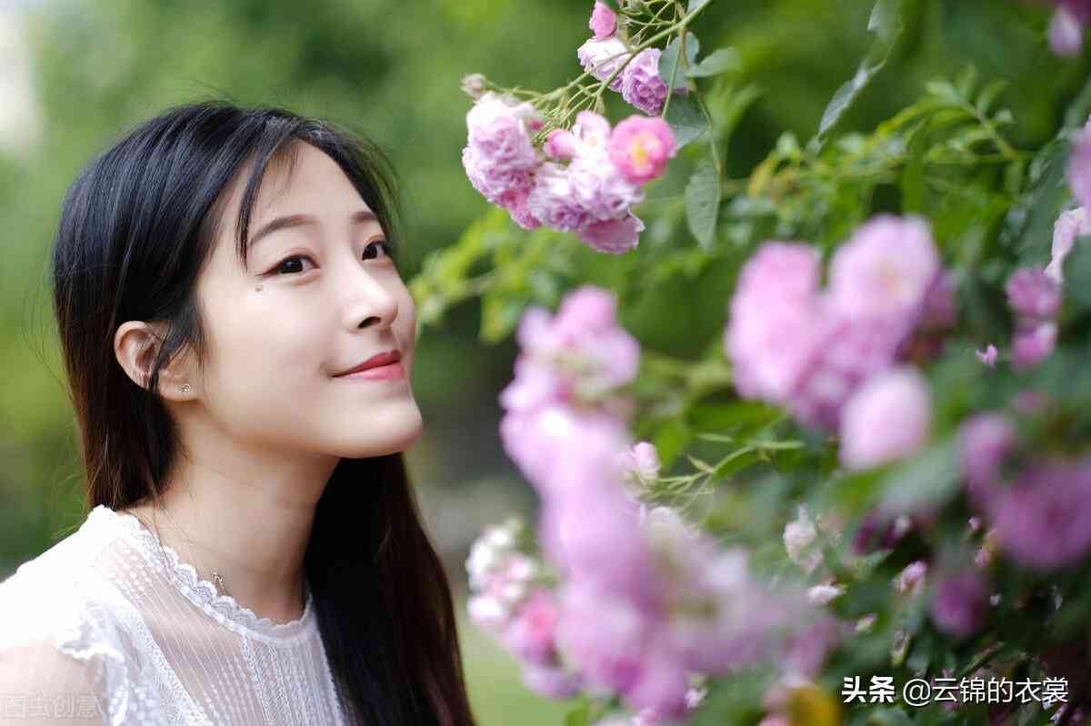 一年买衣服和化妆品花两万(花两千多买化妆品值吗)