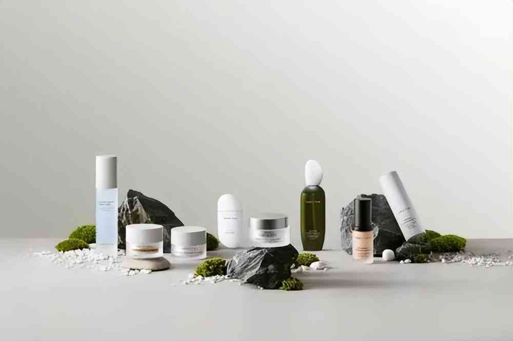 蓝色化妆品哪种好用(蓝色很贵的化妆品)插图16