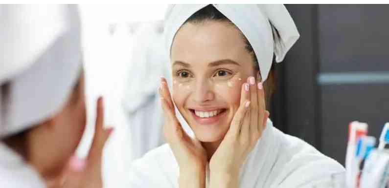 化妆品感染痘痘咋办(化妆品 痘痘)插图5