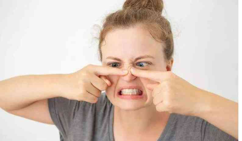 化妆品感染痘痘咋办(化妆品 痘痘)插图7