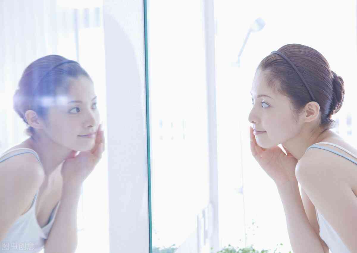 晒桌面化妆品修复教程图片(晒后修复护肤品怎么用)