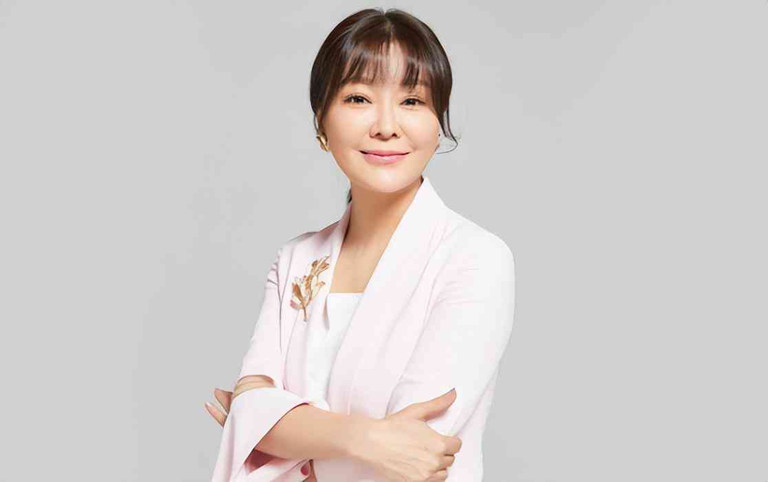 李思思专访化妆品公司(思思化妆品有限公司)插图1