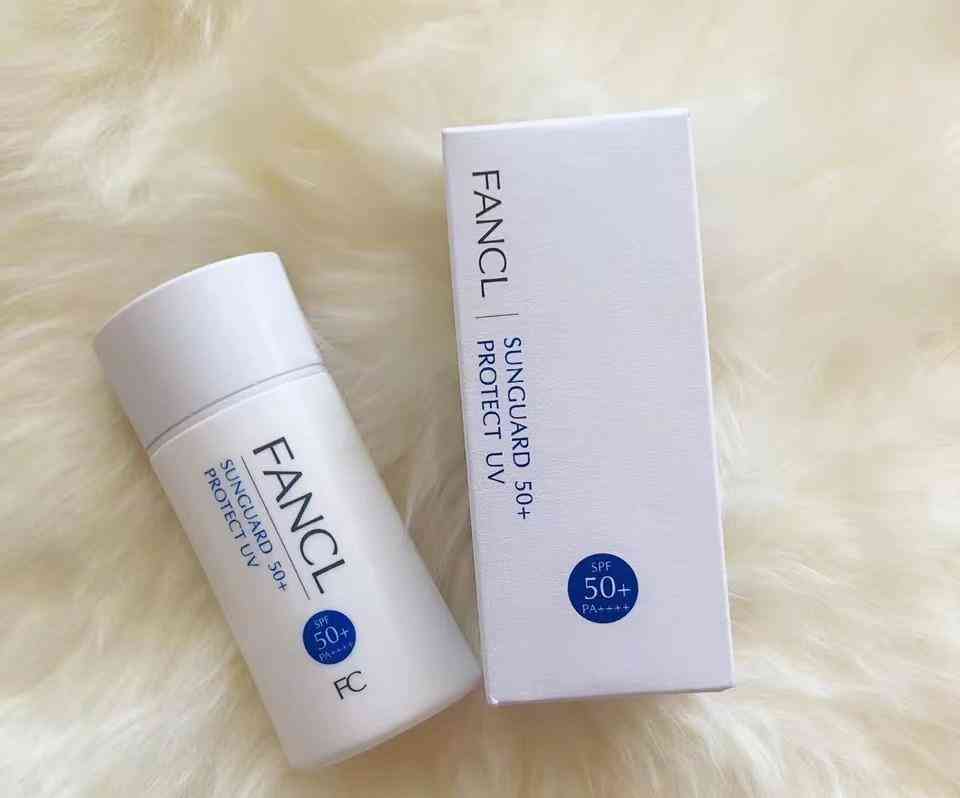 有没有保湿又防晒的化妆品(化妆品防晒霜哪个好用)插图7