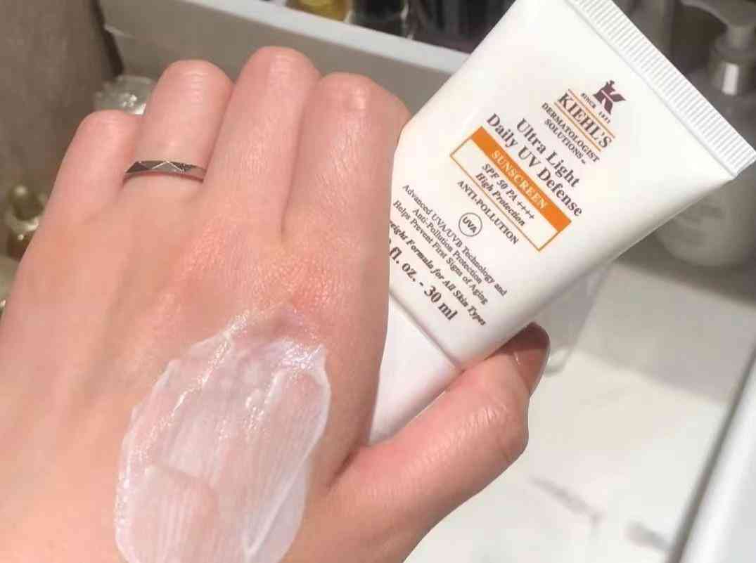 有没有保湿又防晒的化妆品(化妆品防晒霜哪个好用)插图11