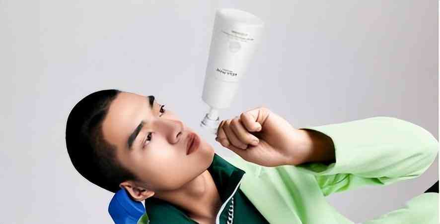 化妆品黑白色(黑白化妆品图片)