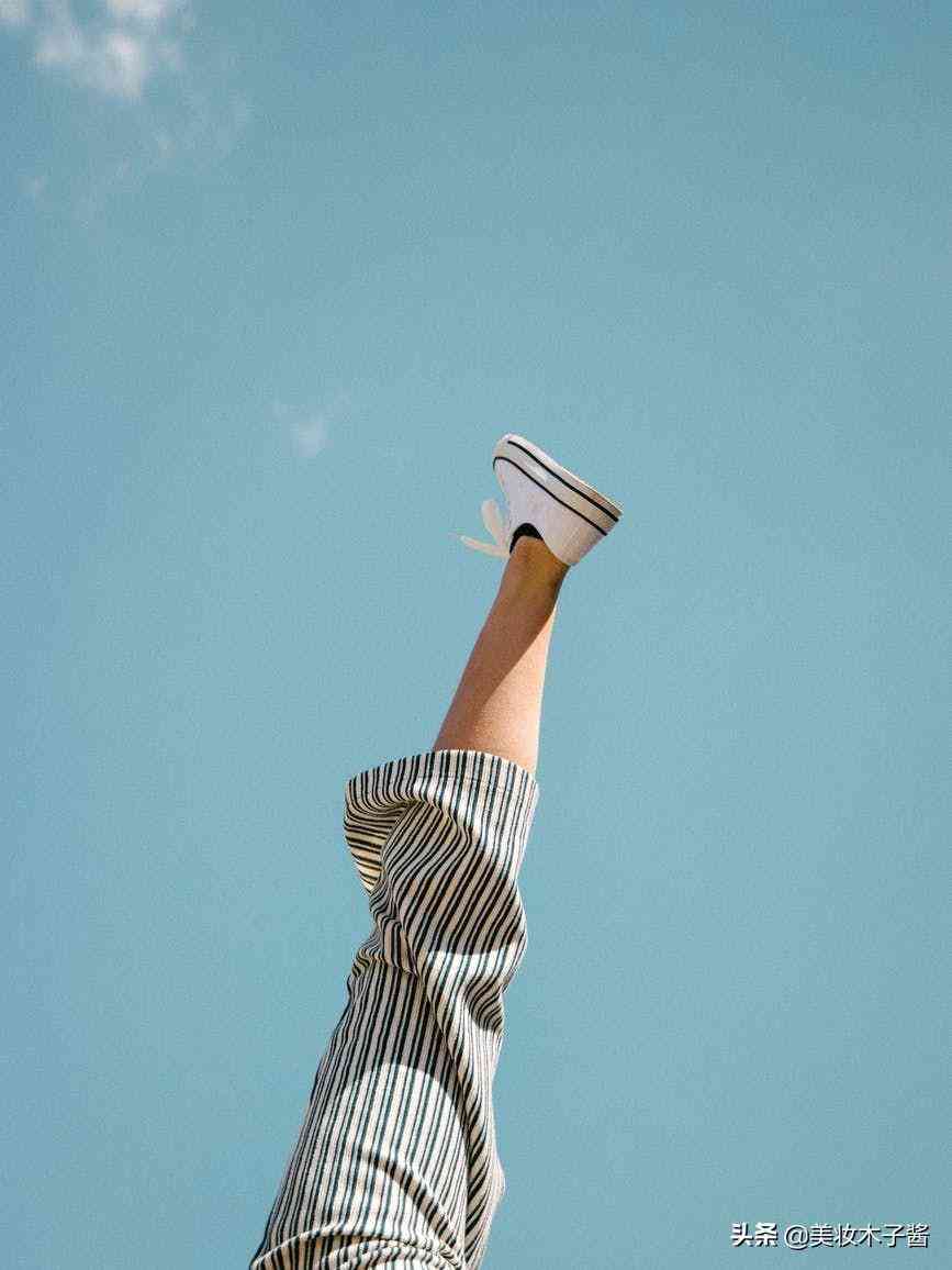 女生随身用什么化妆品好看(女生用什么样的化妆品比较好)