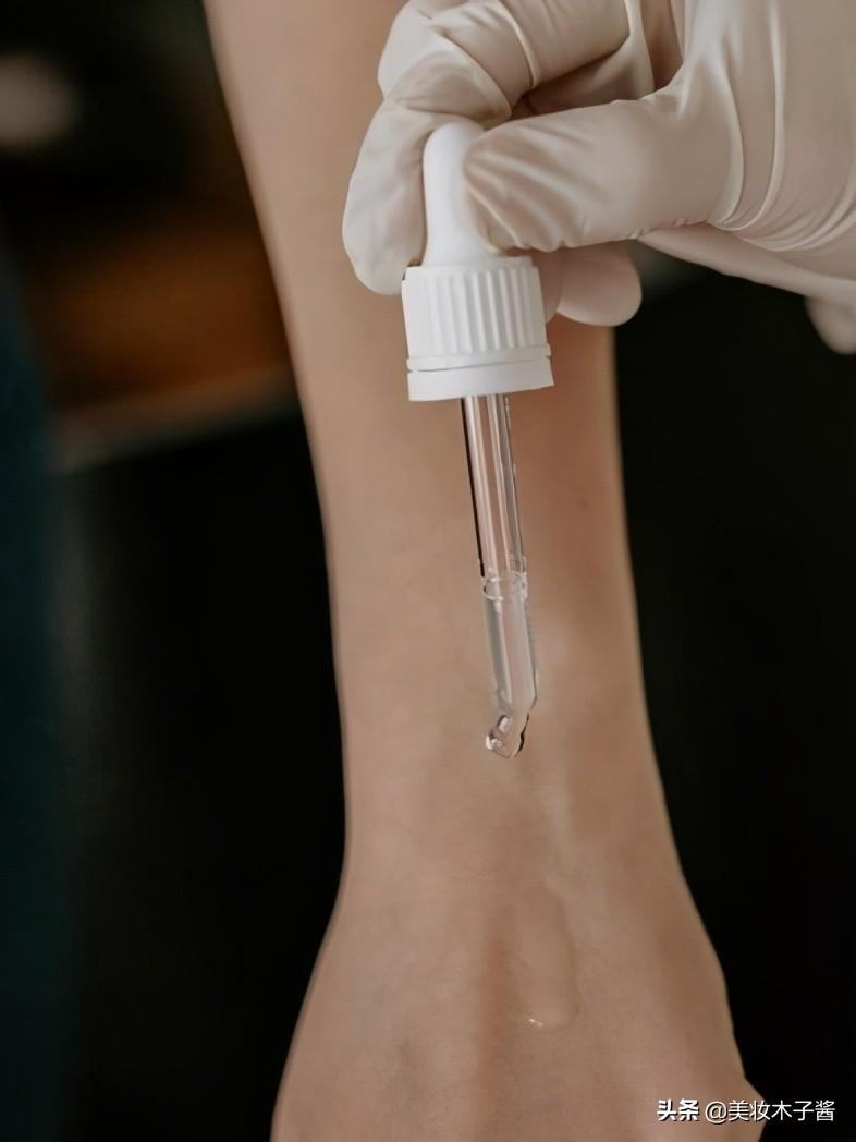 女生随身用什么化妆品好看(女生用什么样的化妆品比较好)插图7