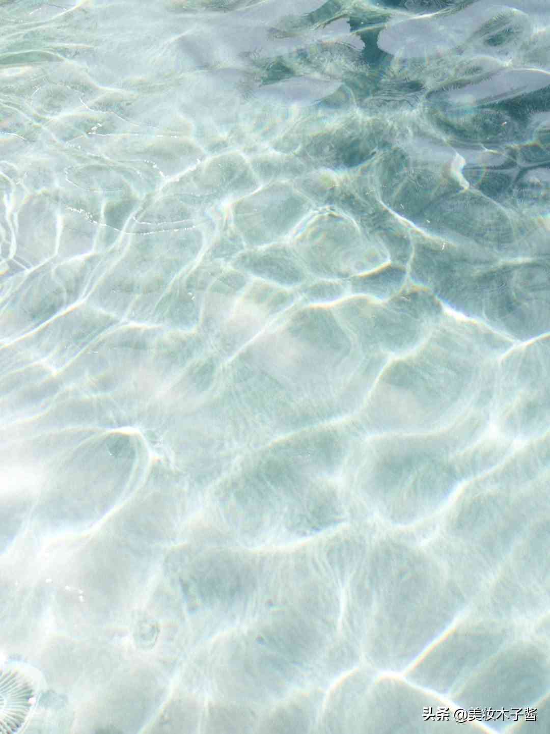 女生随身用什么化妆品好看(女生用什么样的化妆品比较好)插图12